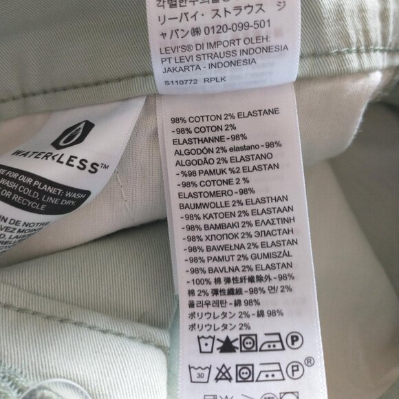 Levi's Women's Essential Chino Ankle Pants Mid Rise in Sea Foam Green NWT - Picture 9 of 13